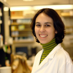 Gloria Lopez-Casado